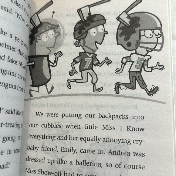 ⭐️2/$$12⭐️ Halloween mystery chapter books - Picture 7 of 7